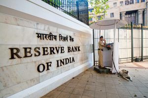 RBI Eases Hedging Norms For ECBs To 70% From Current 100%