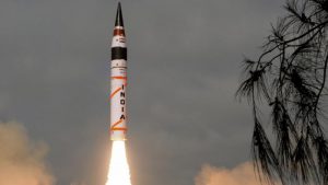 भारत ने इंटर-कॉन्टिनेंटल बैलिस्टिक मिसाइल अग्नि -5 का सफलतापूर्वक टेस्ट-फायर किया |_40.1