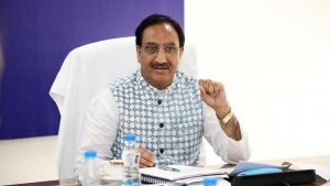 Ramesh Pokhriyal Nishank receives 'International Invincible Gold Medal'_4.1