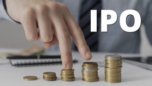 Govt appoints 10 merchant bankers for managing IPO of LIC_4.1