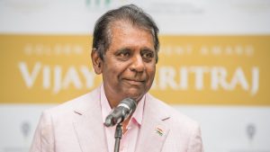 Vijay Amritraj honoured with Golden Achievement Award by ITF_4.1