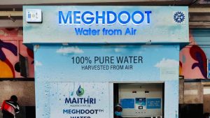 Indian Railway installed 'Meghdoot' machines at Mumbai stations_4.1