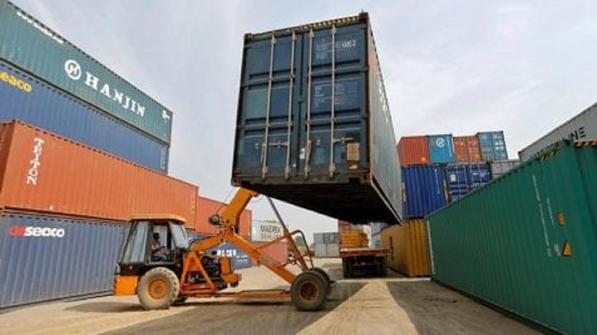 India's Exports Surge by 7.2% YoY in Apr-Jan 2025