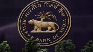 RBI Directs Banks to Ensure Regular Dispensing of ₹100 and ₹200 Notes