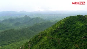 Which Plateau in India Lies Between Aravali and Vindhya Range?