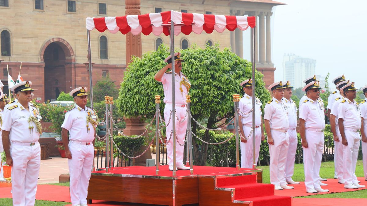 Meet 47th Vice Chief of the Naval Staff Who takes Charge