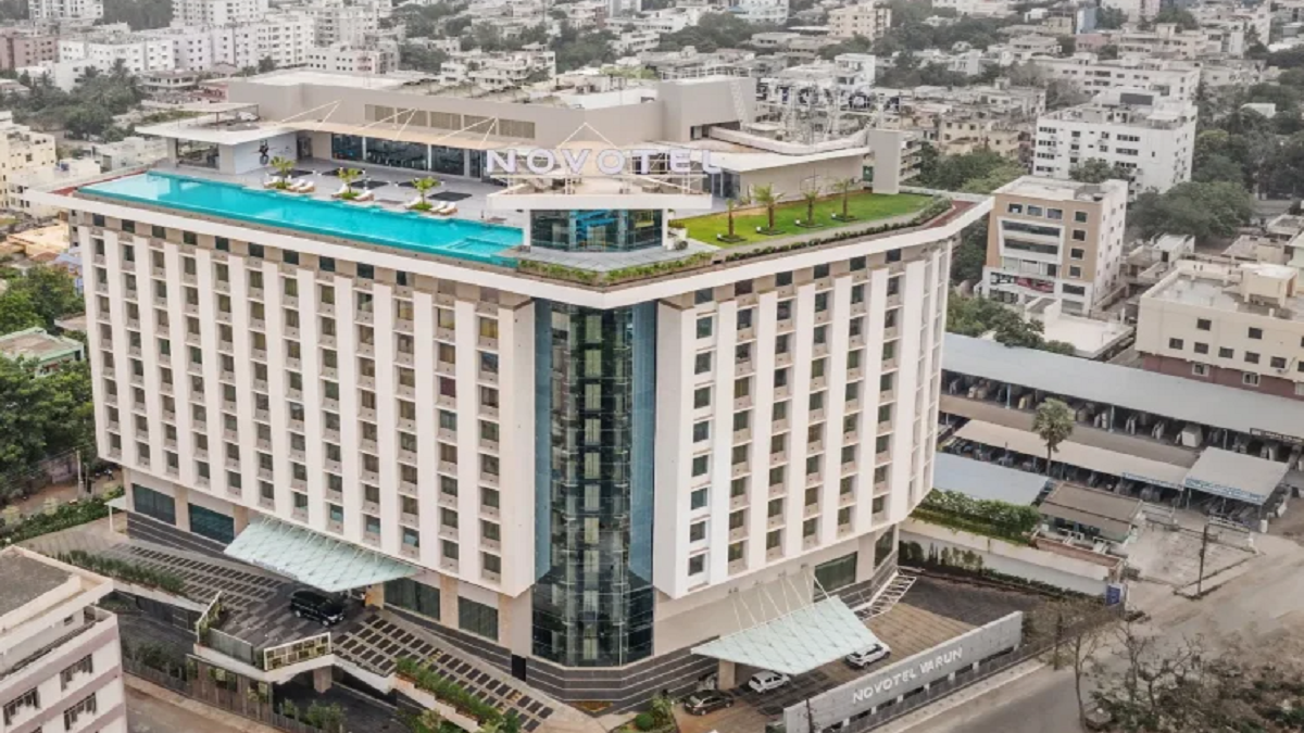 Novotel Vijayawada Varun Bags ‘Best 5-Star Deluxe Hotel’ Award