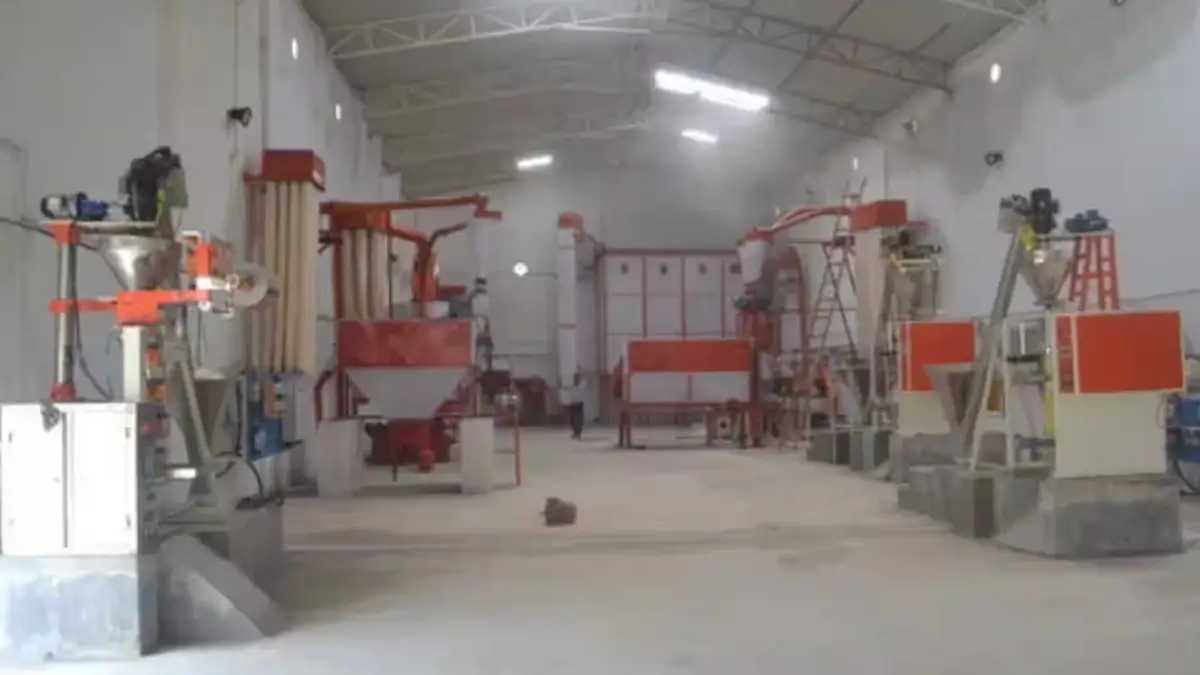 Which District of Uttar Pradesh is Known as the City of Atta Chakki?