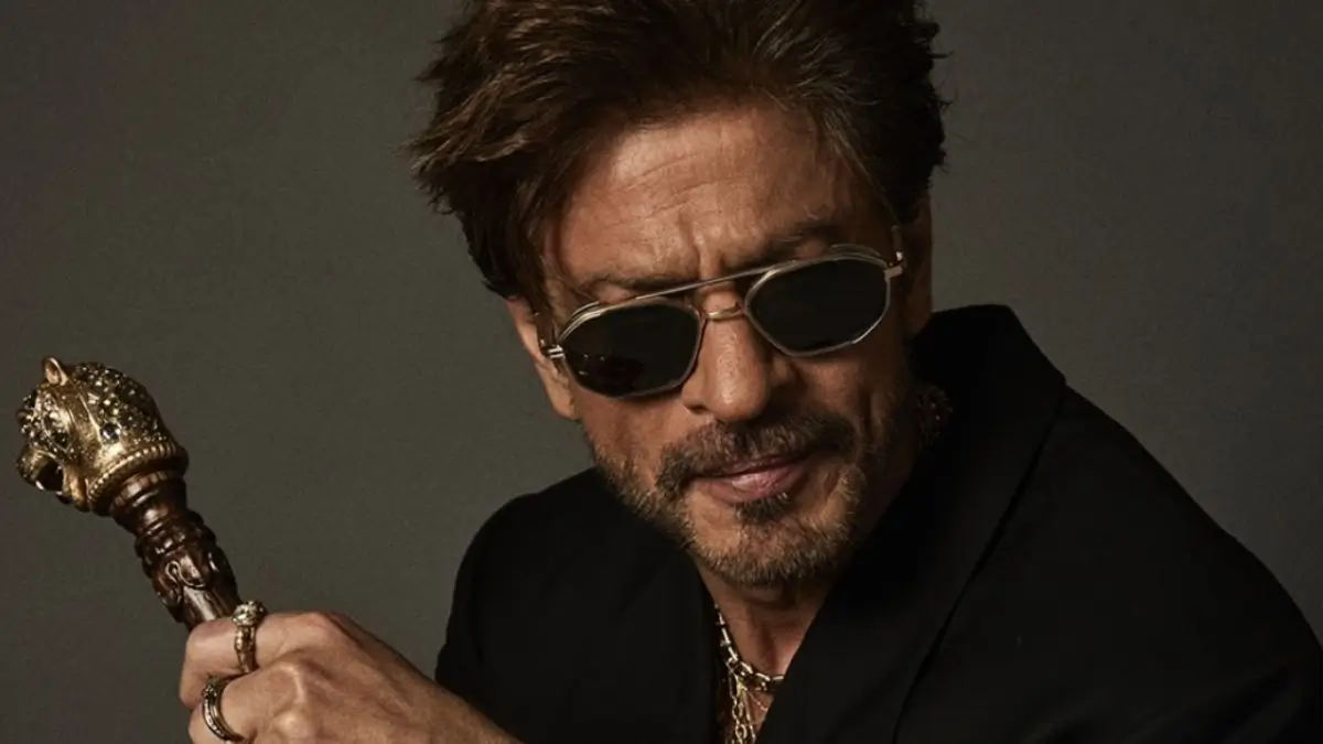 Shah Rukh Khan Becomes 1st Actor To Billionaire Club