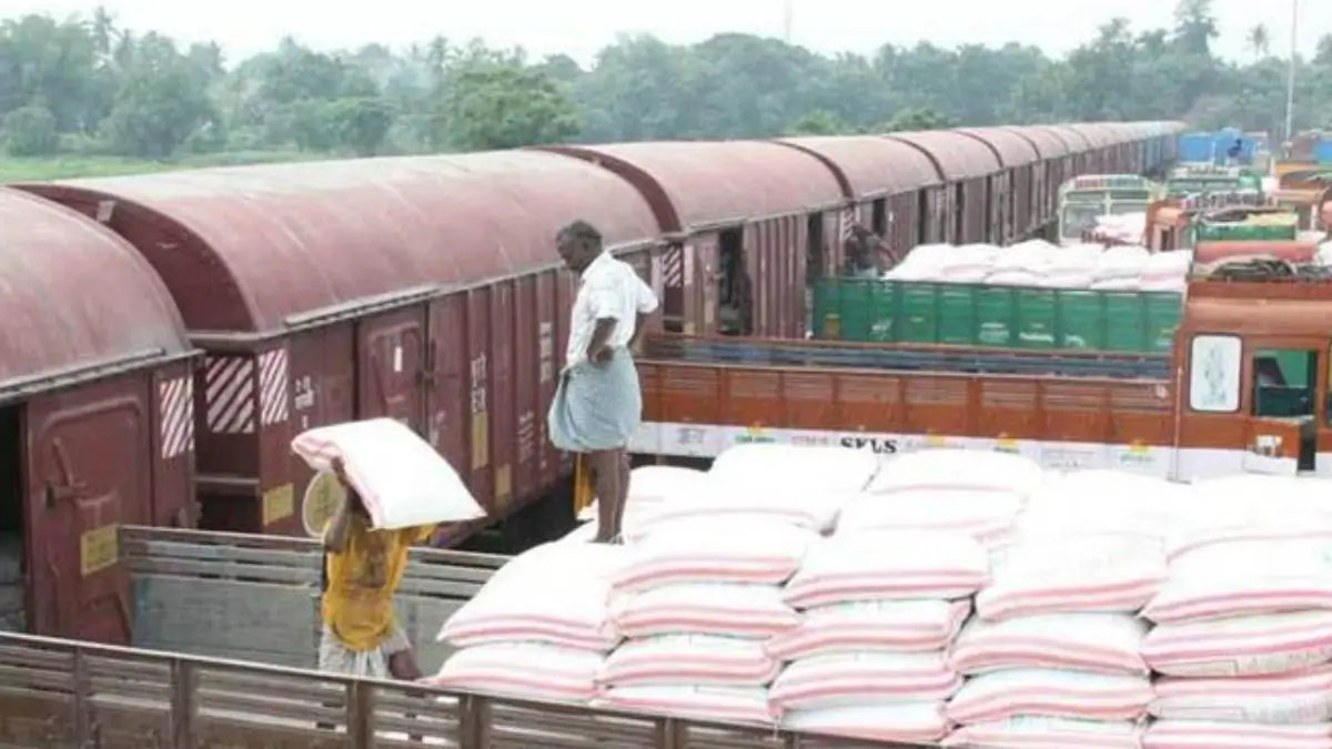 Indian Railways Surpasses 1 Billion Tonne Freight Loading in FY 25‑26
