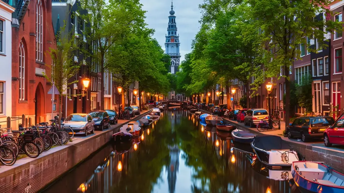Which Place is Known as the Amsterdam of India?