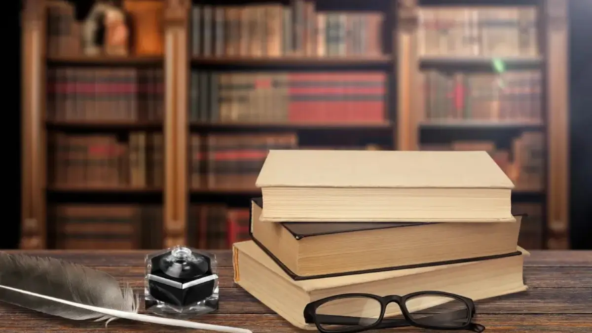 Which Indian City is known as the City of Literature?