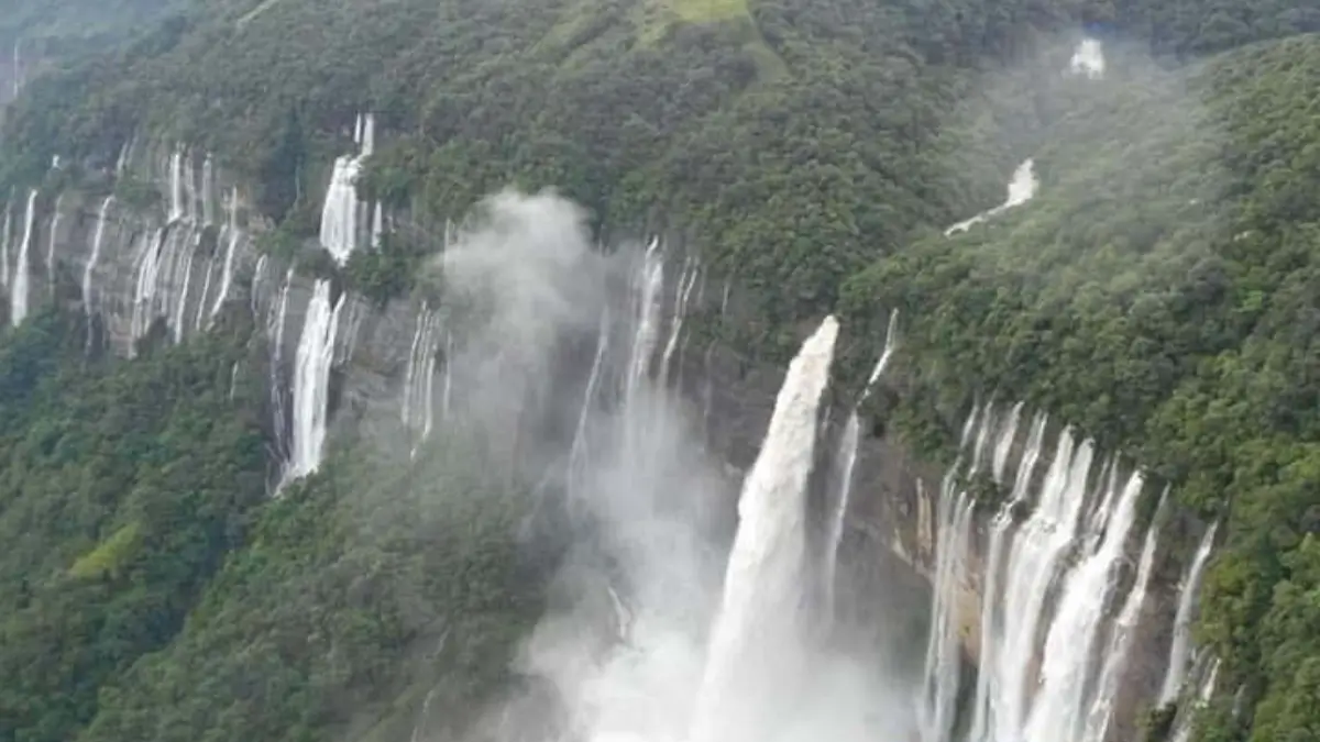Which Waterfall is known as the Seven Sisters Waterfall?