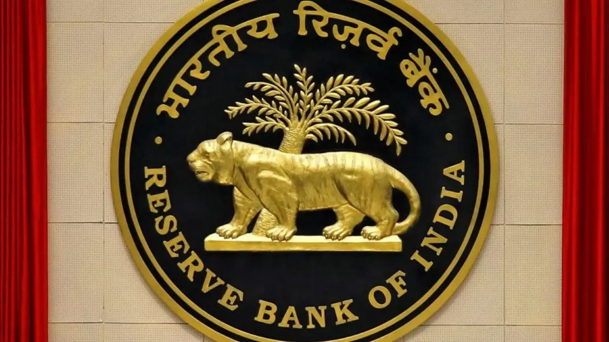 Gross NPAs Drop to Multi-Decade Low of 2.1%, Shows RBI Data