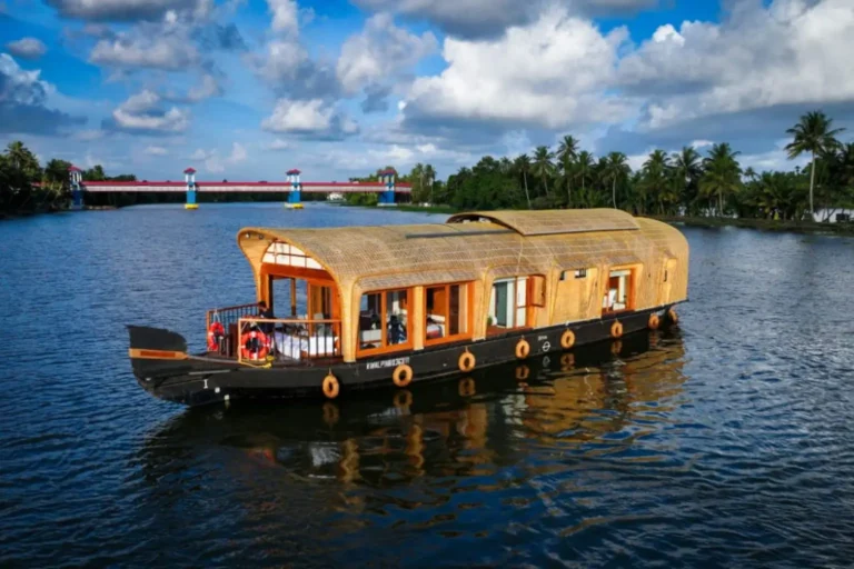 Which Indian City is known as the Venice of the East? Know the Reason Behind It