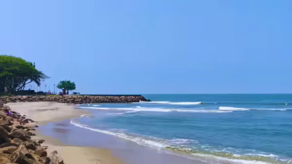 Which District of India is known as the Eyebrow of the Arabian Sea?