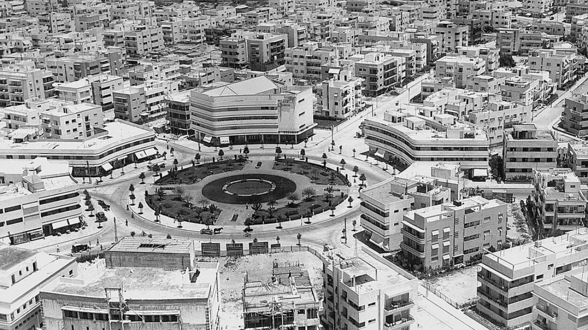 Which City is known as the White City of the World?_4.1