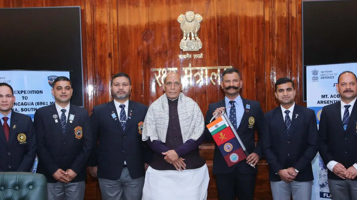 Indian Teams Set for Mt Aconcagua Expedition, Flagged Off by Raksha Mantri