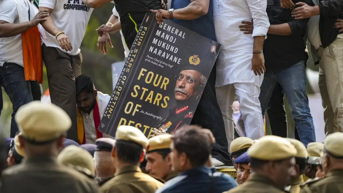 Four Stars of Destiny: An Autobiography by Manoj Mukund Naravane