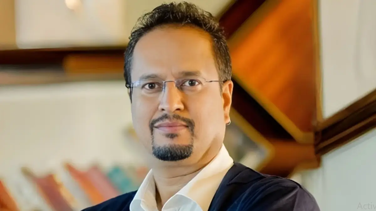 RBI Approves 3-Year Extension for Sanjay Agarwal as MD & CEO of AU Small Finance Bank