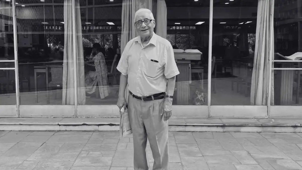 Veteran Editor and Former Ambassador HK Dua Passes Away at 88