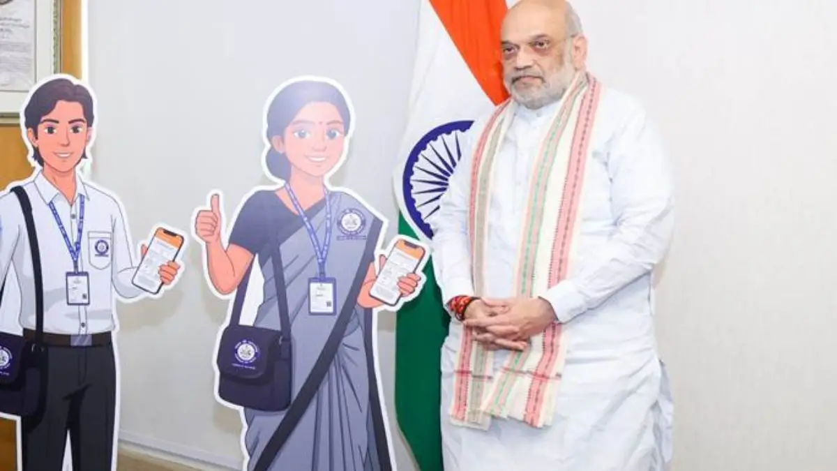 Home Minister Amit Shah Launches ‘Pragati’ and ‘Vikas’ Mascots for Census-2027