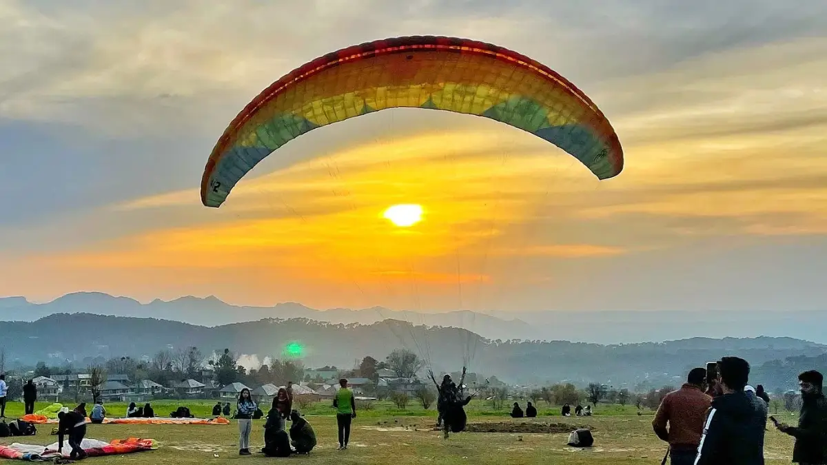 Which Place is known as the Paragliding Capital of India?