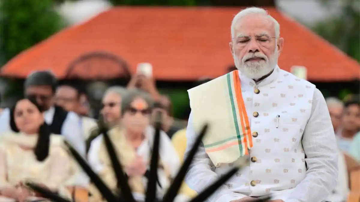 PM Modi Completes 25 Years as Head of Government